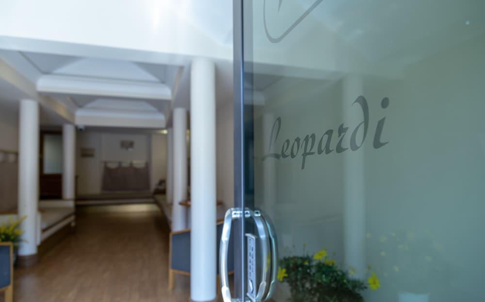 Hotel Leopardi Naples Extérieur photo